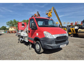 Vrachtwagen hoogwerker IVECO Daily