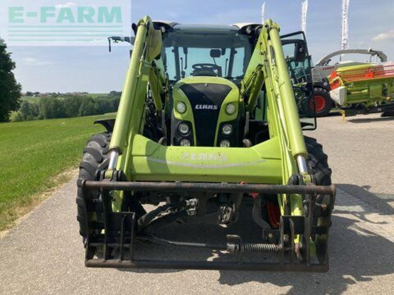 Tractor CLAAS arion 450 cis panoramic CIS