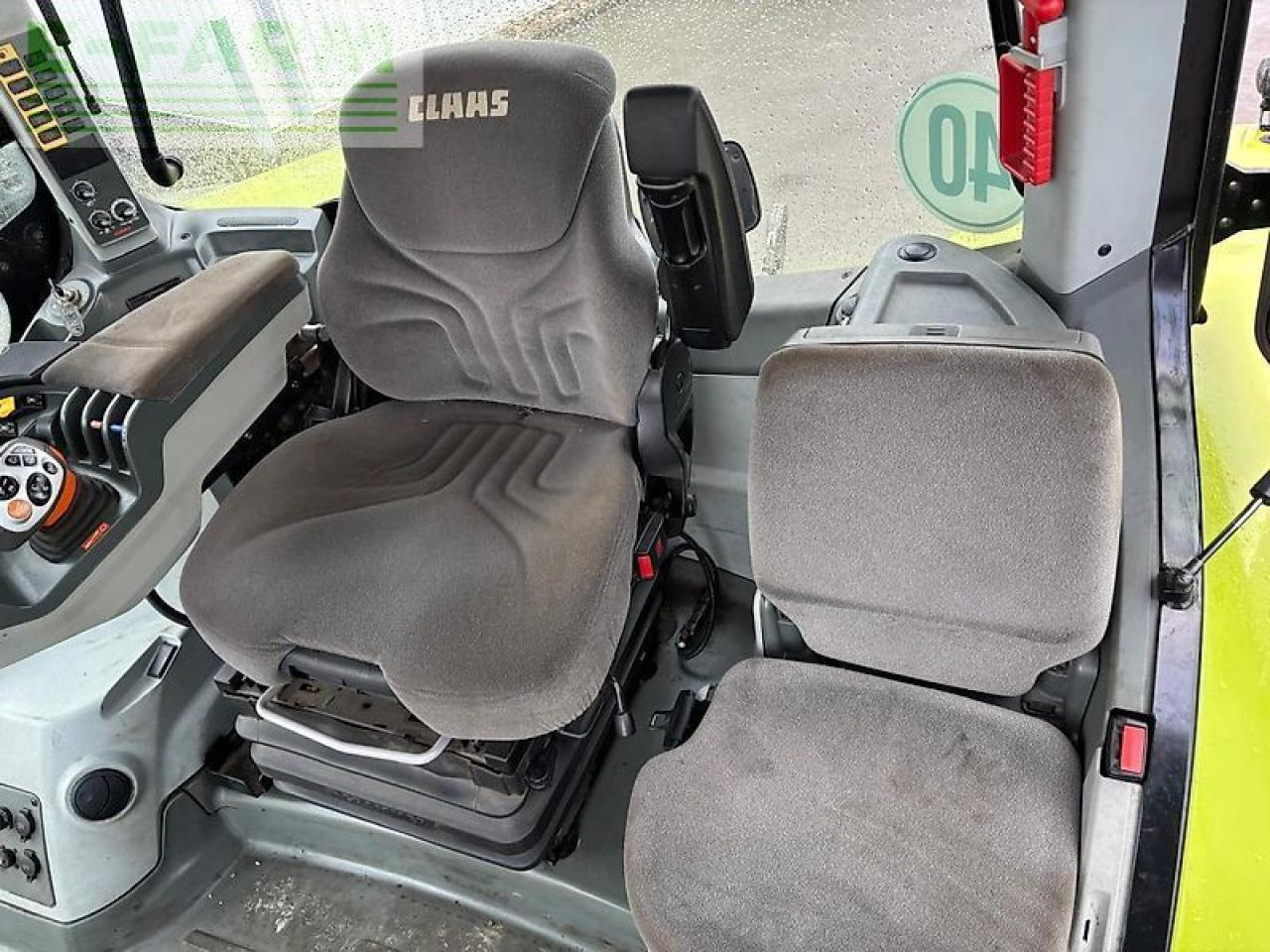 Tractor CLAAS axion 810 cmatic CMATIC