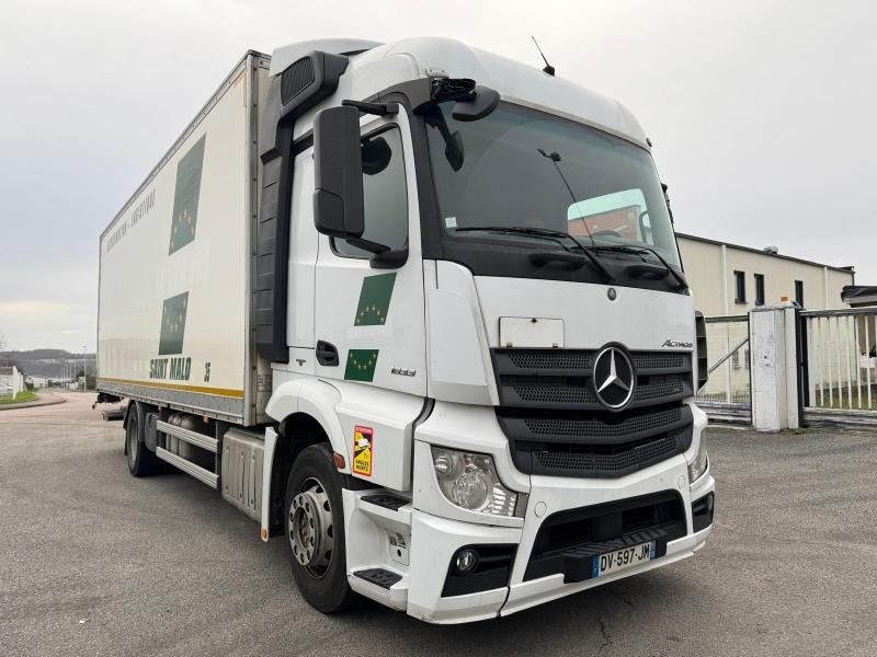 Bakwagen Mercedes Actros 1833