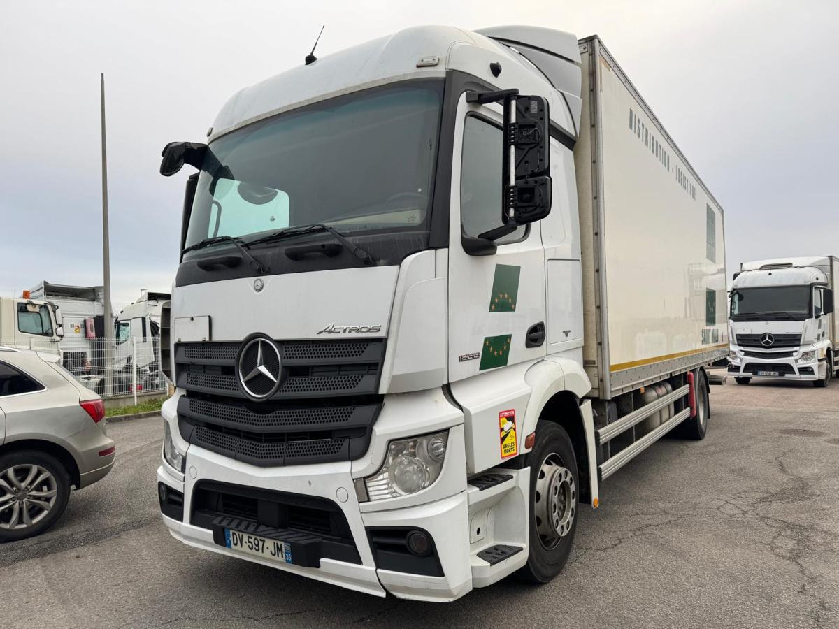 Bakwagen Mercedes Actros 1833