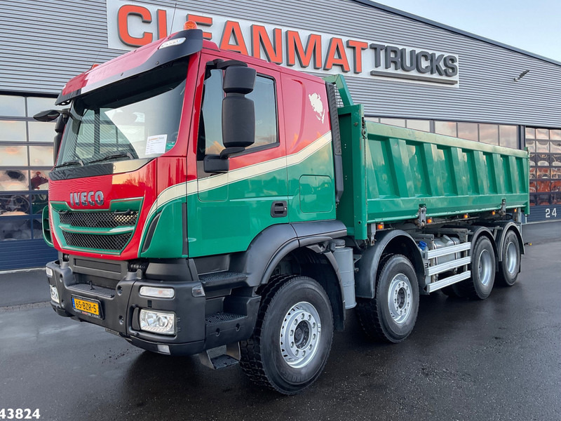 Kipper vrachtwagen Iveco Trakker AT340T50 8x4 Euro 6 Kipper 16m³