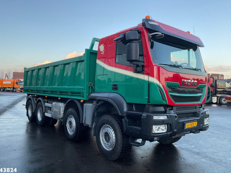 Kipper vrachtwagen Iveco Trakker AT340T50 8x4 Euro 6 Kipper 16m³