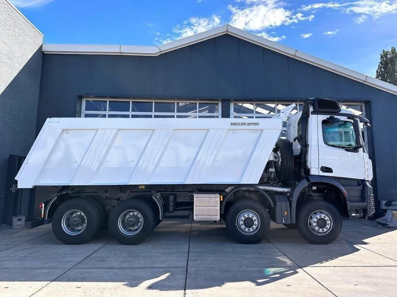 Kipper vrachtwagen Mercedes-Benz Arocs 4140 K 8x4 Meiller Tipper