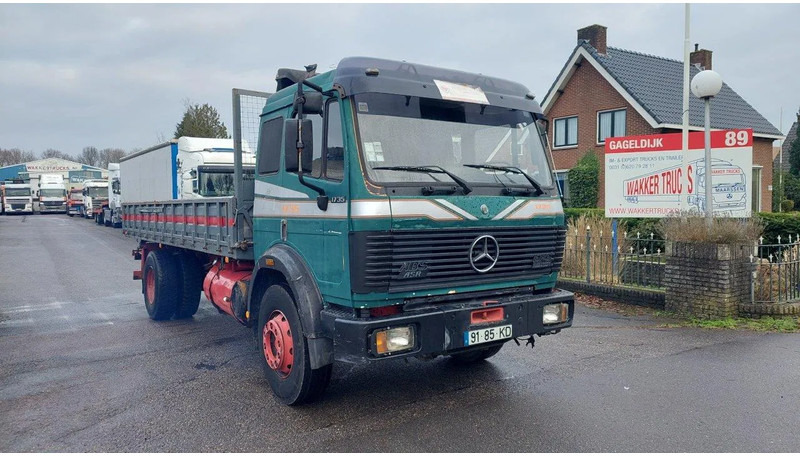 Kipper vrachtwagen Mercedes-Benz SK 1735 V8 4x2 Kipper Steel