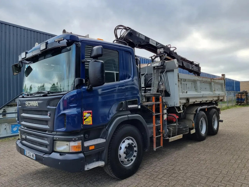 Kipper vrachtwagen Scania P380 6X4/ Drieseitenkipper/ Hiabkrane 166 XS/ Greifer