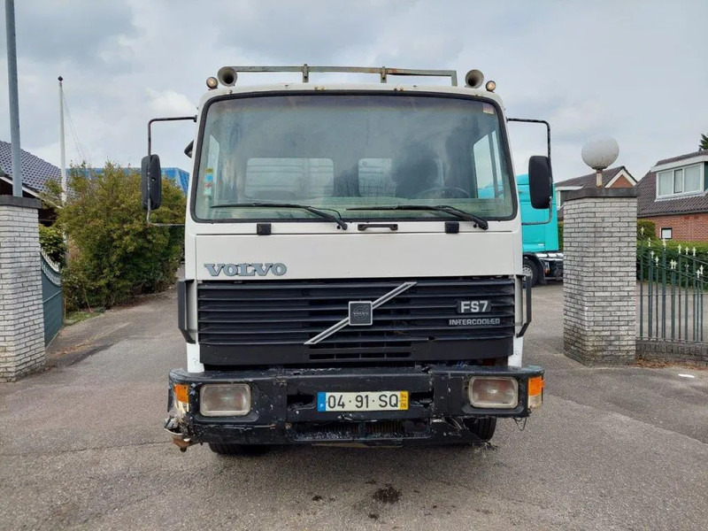 Kipper vrachtwagen Volvo FS 717 KIPPER