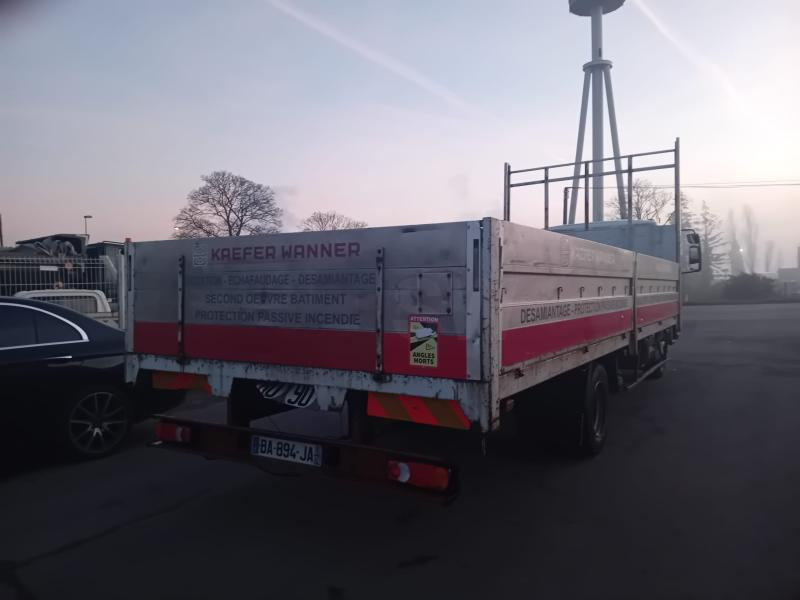 Vrachtwagen met open laadbak Renault Midliner S 150