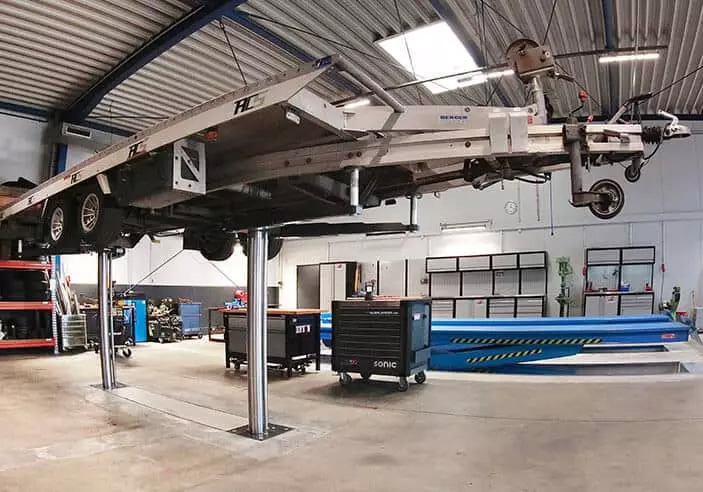 Dipl. Ing. Claus Reher GmbH & Co. KG - Voertuigen te koop undefined: afbeelding 4