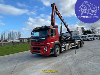 Containertransporter/ Wissellaadbak vrachtwagen VOLVO FMX 420