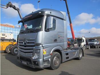 Trekker MERCEDES-BENZ Actros 1845