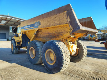 Kiepwagen met knikbesturing VOLVO A25C