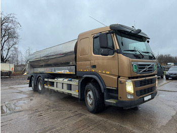 Tankwagen VOLVO FM 450