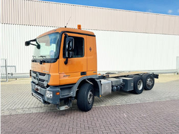 Haakarmsysteem vrachtwagen MERCEDES-BENZ Actros 2541