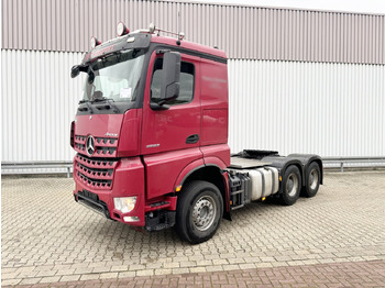 Trekker MERCEDES-BENZ Arocs 3363