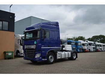 Trekker DAF XF 106 440