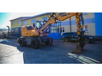 Mobiele graafmachine LIEBHERR A 910