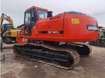 Rupsgraafmachine DOOSAN DX260