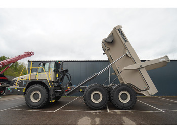 Bouwmachine TEREX