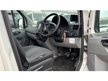 Minibus, Personenvervoer VOLKSWAGEN CRAFTER 2.0 TDI: afbeelding 5