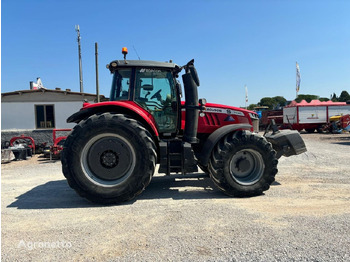 Tractor MASSEY FERGUSON