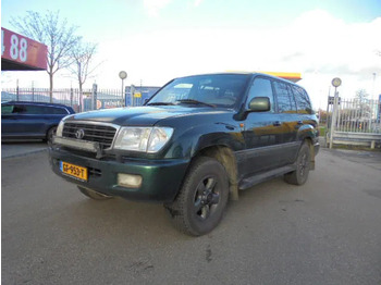 Personenwagen TOYOTA Land Cruiser