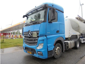 Trekker MERCEDES-BENZ Actros 1842