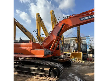 Rupsgraafmachine DOOSAN DX300LC