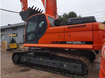 Rupsgraafmachine DOOSAN DX225LC