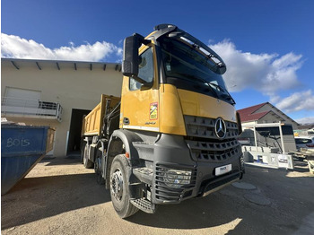 Kipper vrachtwagen, Kraanwagen Mercedes Arocs 3243 KN: afbeelding 2