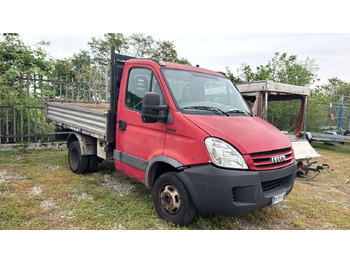 Kipper bestelwagen IVECO Daily 35c12