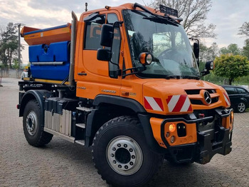 Gemeentelijke machine/ Speciaal Unimog 423 Mercedes Benz U423 427 429 430 530 527 Schmidt Stratos Salzstreuer: afbeelding 2