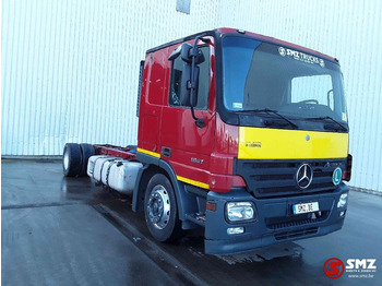 Chassis vrachtwagen MERCEDES-BENZ Actros 1841