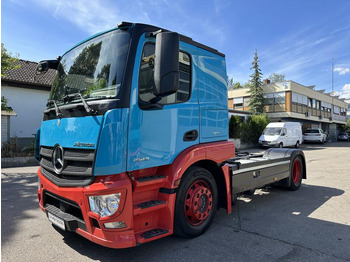 Trekker MERCEDES-BENZ Actros 1843