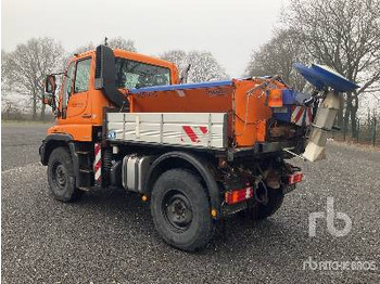 Gemeentelijke machine/ Speciaal MERCEDES BENZ UNIMOG U300 - 405/10 4x4: afbeelding 2