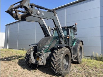 Tractor VALTRA T174