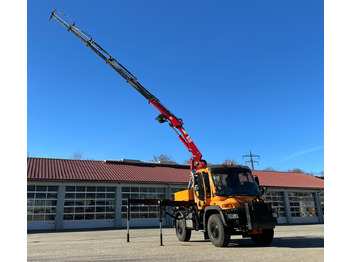 Gemeentelijke machine/ Speciaal UNIMOG U400