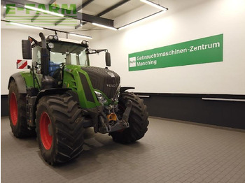 Tractor FENDT 828 Vario