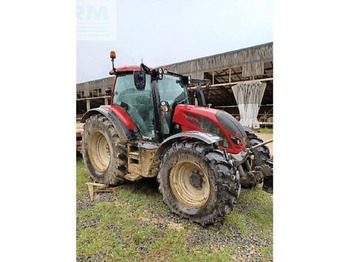 Tractor VALTRA N174