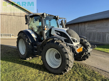 Tractor VALTRA N174