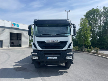 Kipper vrachtwagen 2018 Iveco Trakker 410 Tipper: afbeelding 2