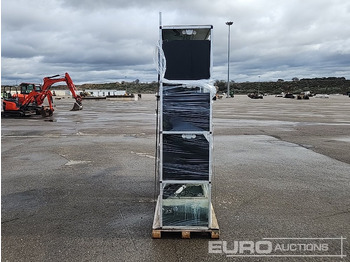 Bouwmaterieel Pallet of Varios Aquariums (2 of): afbeelding 3