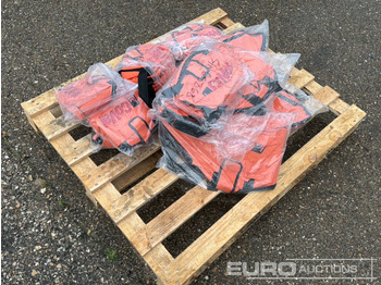 Bouwmaterieel Unused Coval Pallet of Various Chainsaw Backpacks: afbeelding 2