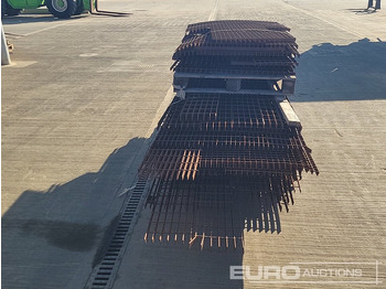 Bouwmaterieel Pallet of Steel Grating Walkway (2 of): afbeelding 4