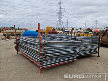 Bouwmaterieel Stillage of Heras Fencing (2 of): afbeelding 3