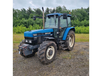 Tractor NEW HOLLAND