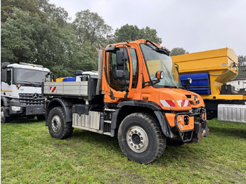 Gemeentelijke machine/ Speciaal UNIMOG