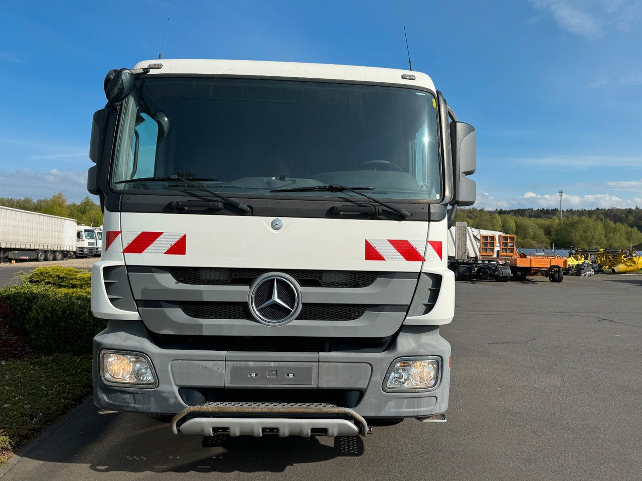 Chassis vrachtwagen Mercedes-Benz Actros 1832 MP 3 Mercedes-Benz Actros 1832 MP 3: afbeelding 8