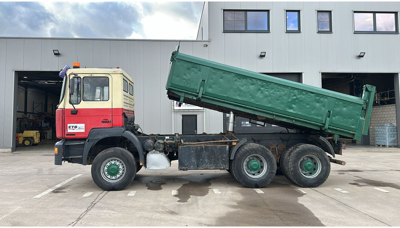 Kipper vrachtwagen MAN 28.314 (6X6 / CLEAN TRUCK / TRES PROPRE / 6 CYLINDER / EURO 2): afbeelding 7