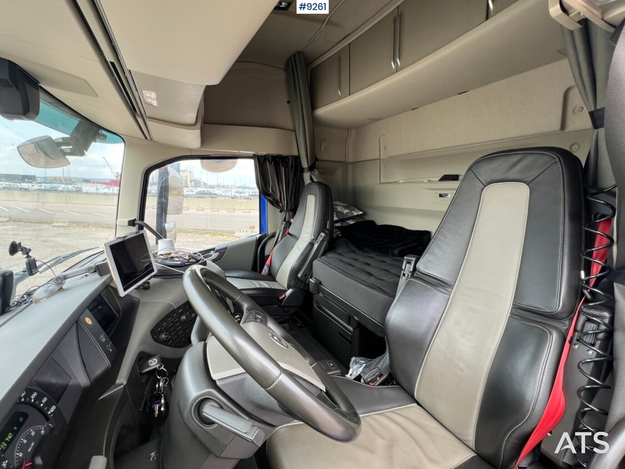 Trekker Newly inspected tractor unit VOLVO FH 62 TT - VIDEO: afbeelding 7 Trekker Newly inspected tractor unit VOLVO FH 62 TT - VIDEO: afbeelding 7